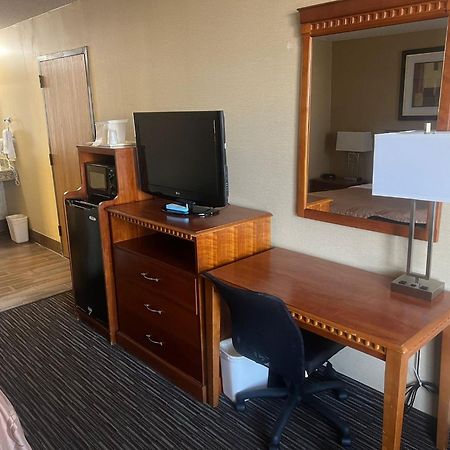 Quality Inn Columbus, Ms Екстериор снимка