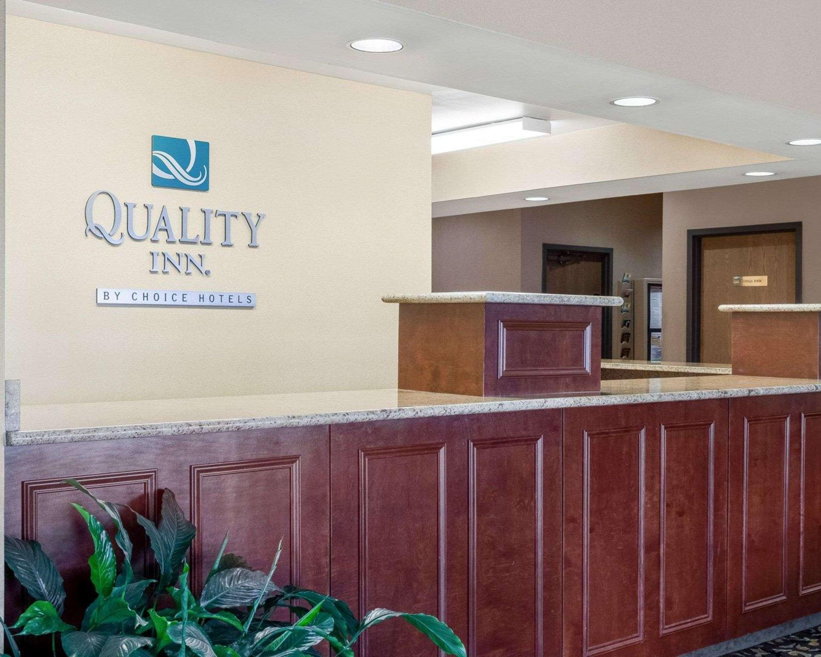 Quality Inn Columbus, Ms Екстериор снимка