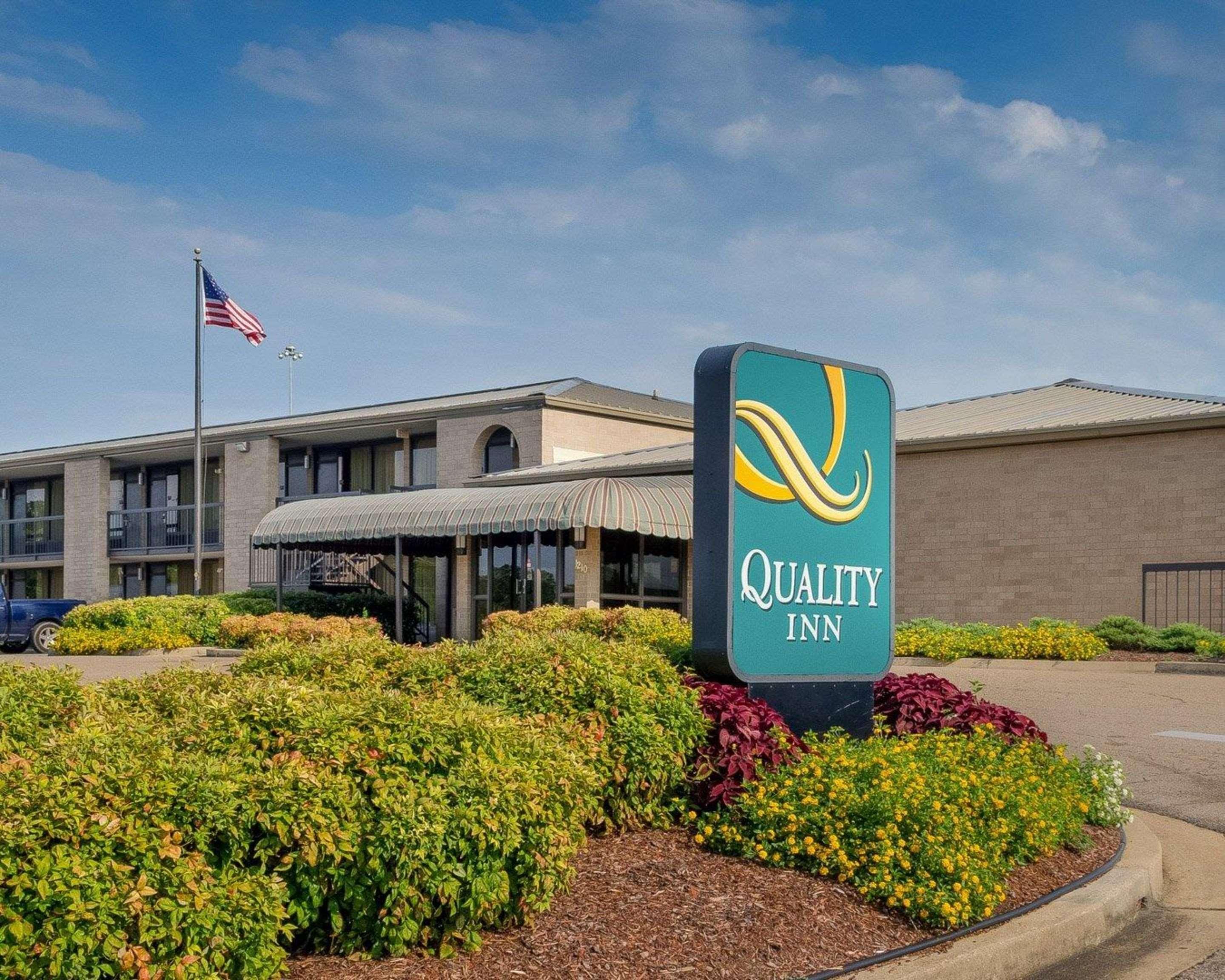 Quality Inn Columbus, Ms Екстериор снимка