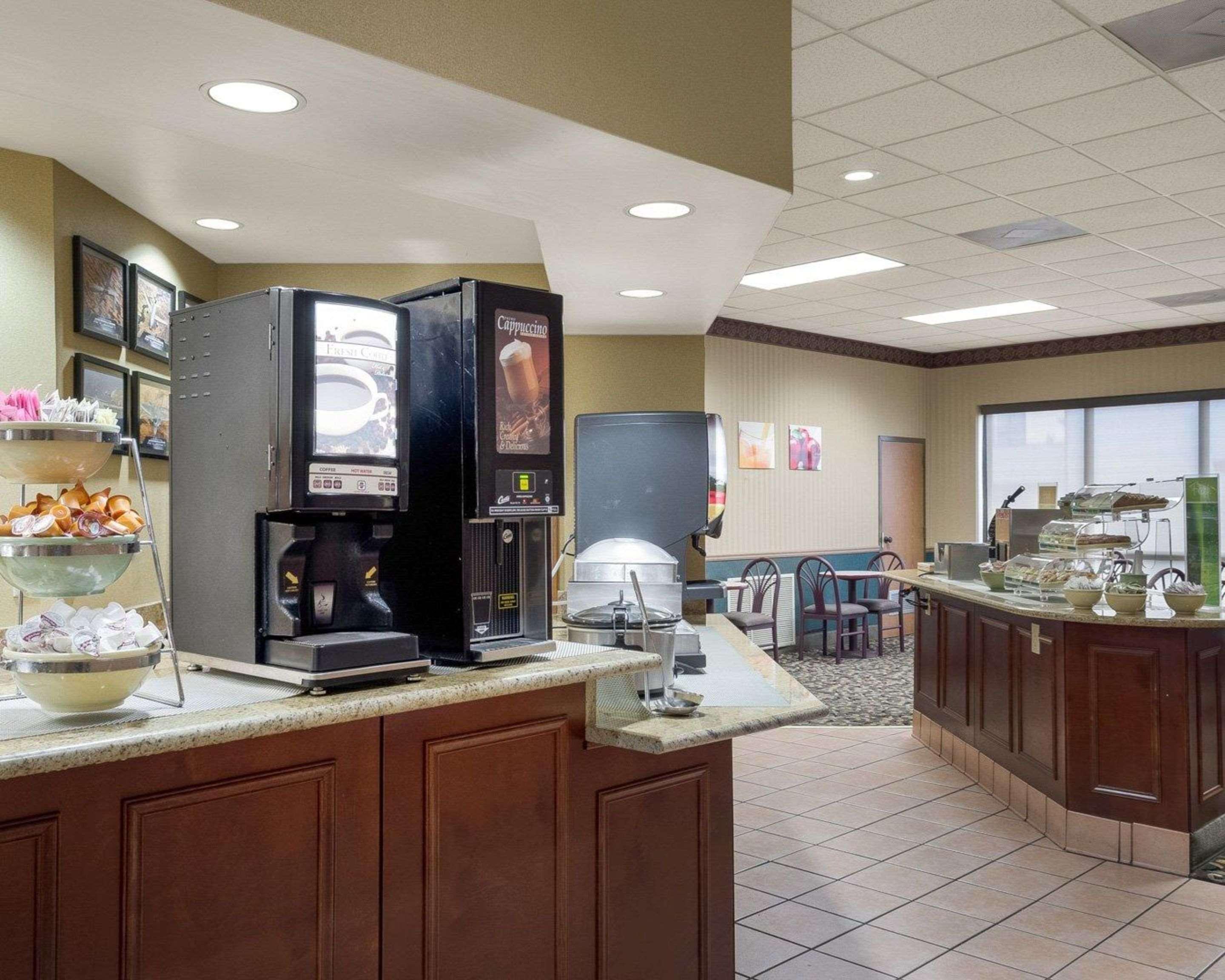 Quality Inn Columbus, Ms Екстериор снимка