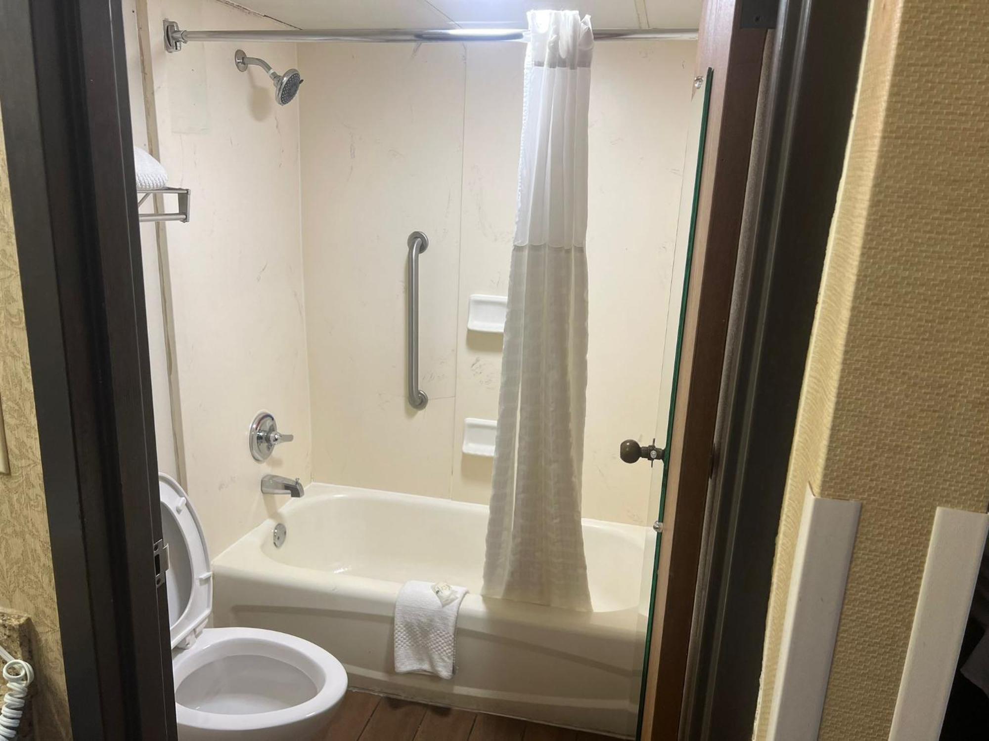 Quality Inn Columbus, Ms Екстериор снимка