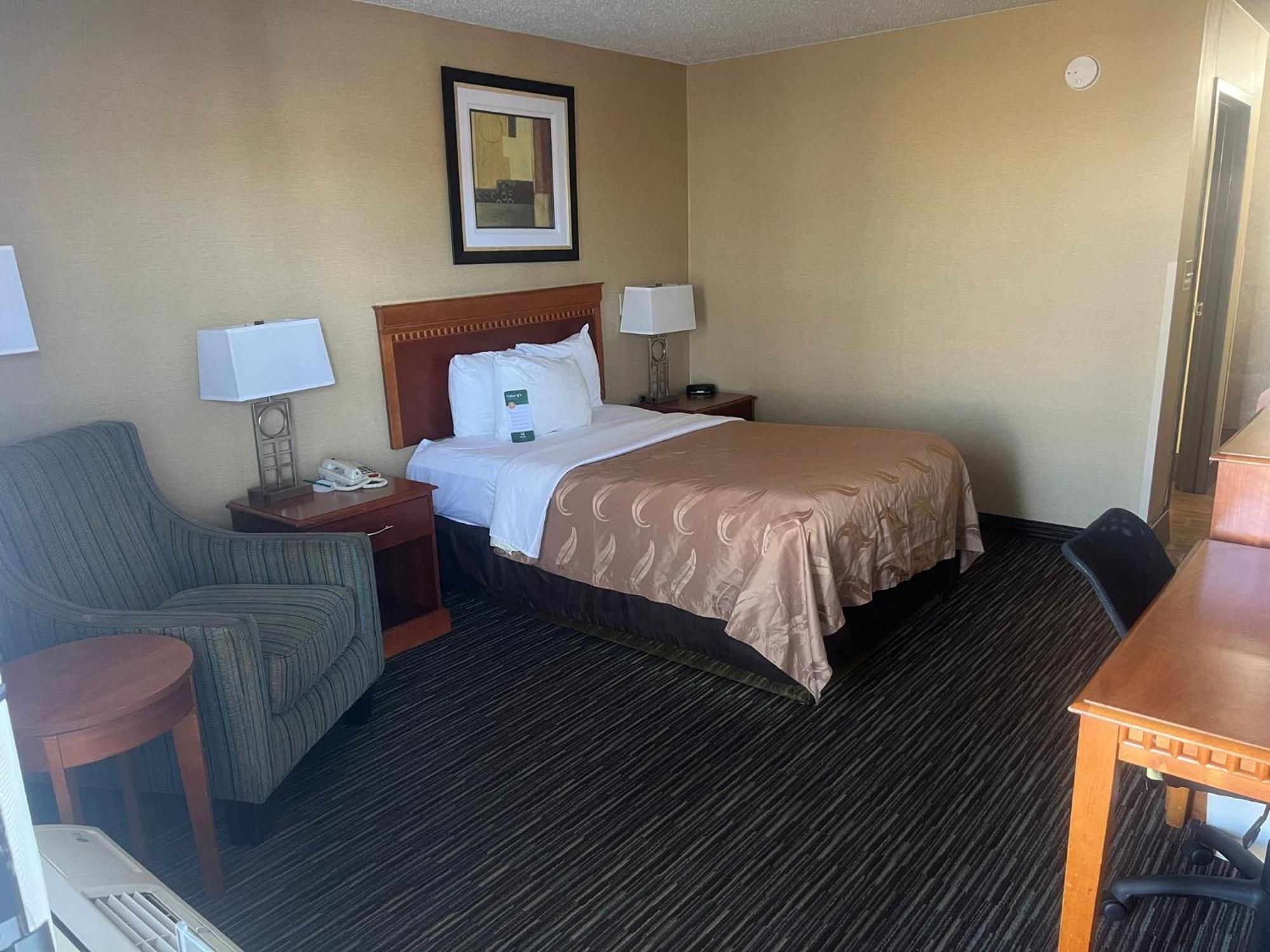 Quality Inn Columbus, Ms Екстериор снимка