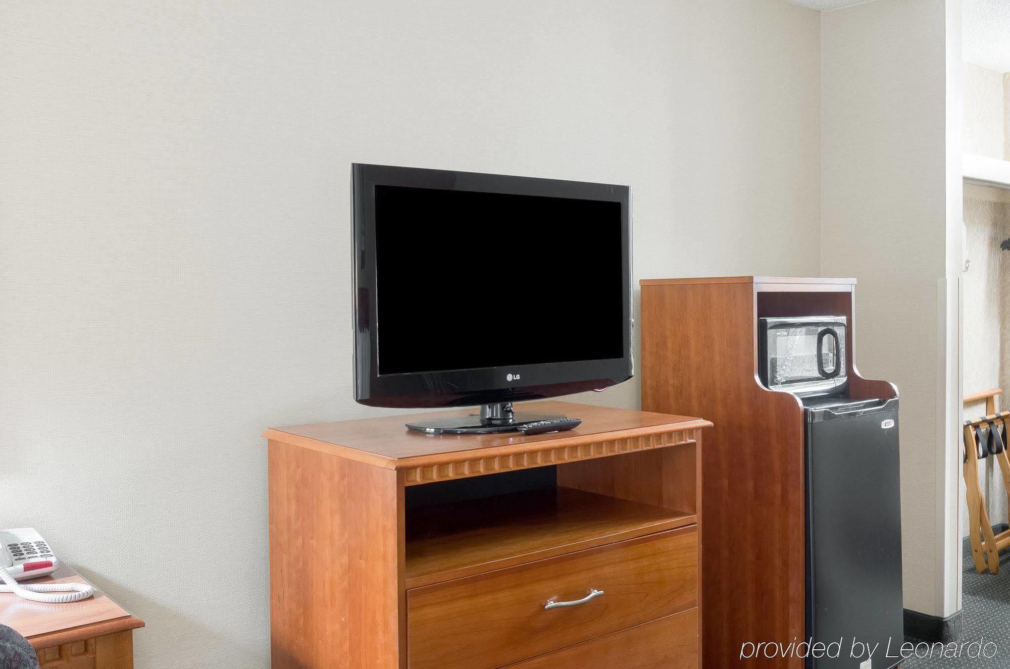 Quality Inn Columbus, Ms Екстериор снимка